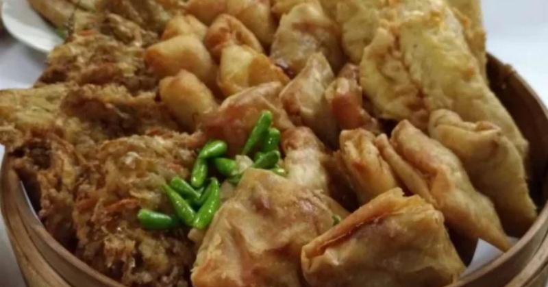 You are currently viewing Benarkah Penderita Kolesterol Tinggi Tidak Boleh Makan Gorengan?